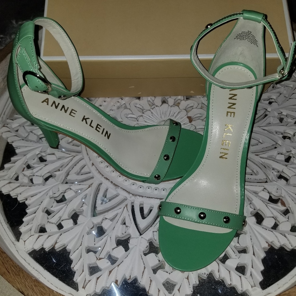 Anne Klein Heels, Size 9, Mint Green